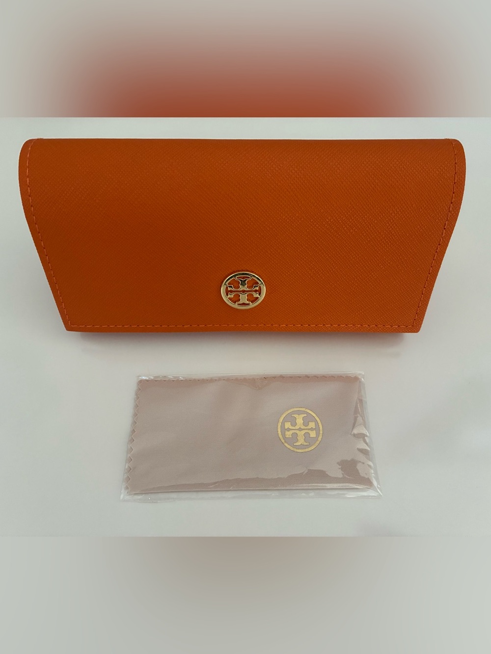 Tory Burch Orange Leather Glass Case with Gold Logo - New with Sealed Lens Cloth